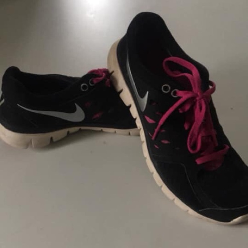 Size 8 Nike